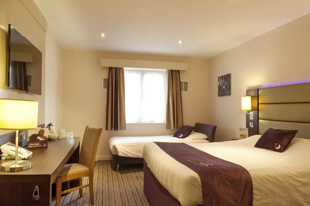 Premier Inn London Southwark-1