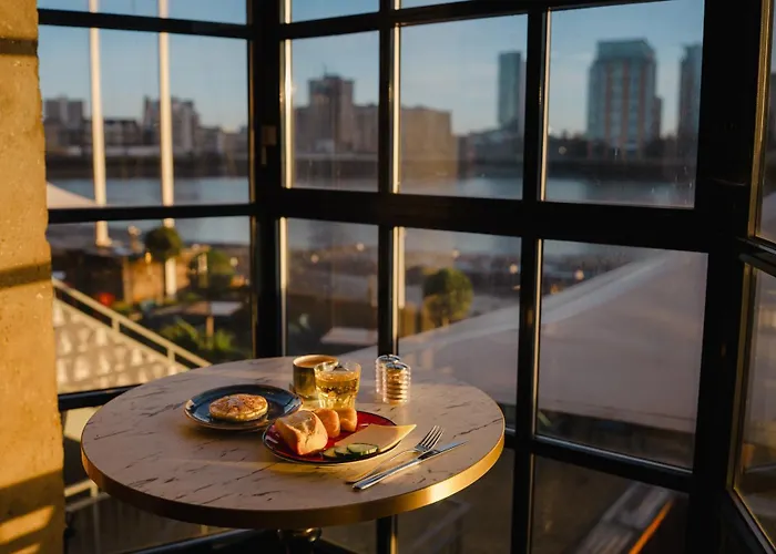 A&O London Docklands Riverside